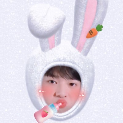 ฟอลกลับแอคหลัก @nadia98c | Please follow back my main acc @nadia98c na ka~ // Don’t follow back this acc‼️