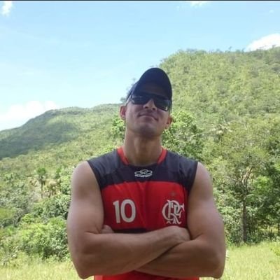 Tua glória é lutar.