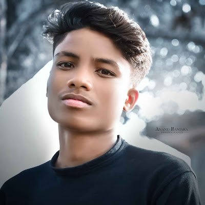 summyt_24's profile picture. 