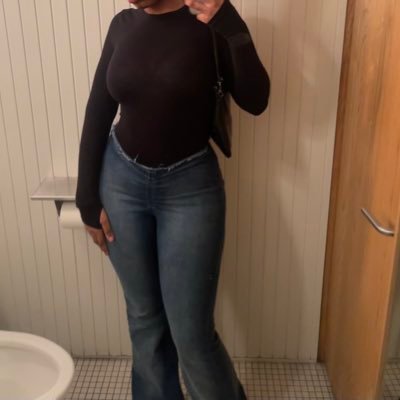 Iuvmesumme's profile picture. very much lgbt