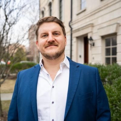 DoubleMRealty's profile picture. 