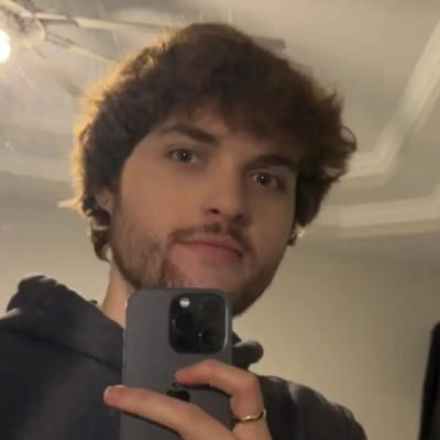 flowerstoranboo's profile picture. ⇢ ˗ˏˋ hug user ranboosaysstuff ࿐