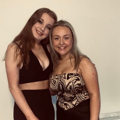 emmabroz12's profile picture. •18 •Cork •UCC