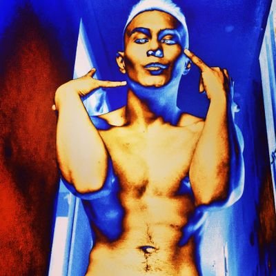 I am a fictional character🪰 passionate about🎶 musical 🎵art, dancer🕺 and amateur guitarist🎸🎶, a thousand years on 🌎 without distinguishing wrinkles👾