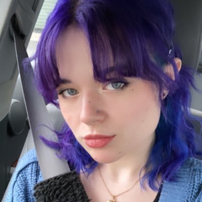 ang4li's profile picture. i’m just here to talk to myself on this silly little site