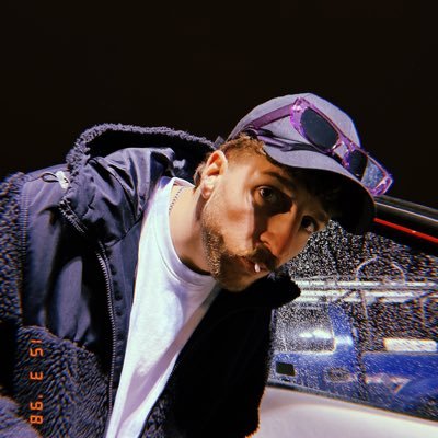 Juangalindes's profile picture. Con la chata aca la vuelta.