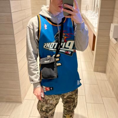 ✪ wherever the money takes me ✪ ~Crypto & Pokemon Enthusiast