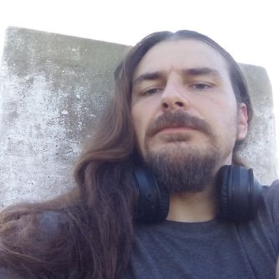 lelpiccinali's profile picture. Profesor de Historia
Autor de Adrales, Teratología de masas.