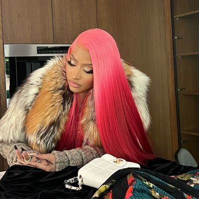 This account Stan the QUEEN OF RAP. Not affiliated with Nicki Minaj🦄🎀. #Pinkfriday2 out now