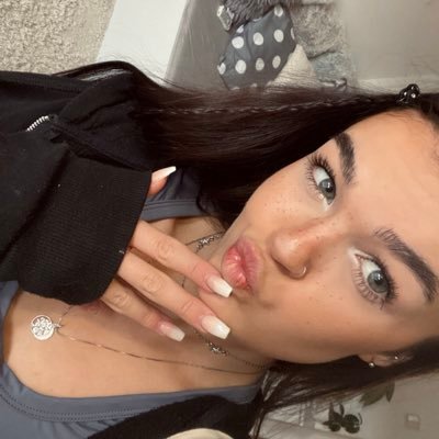 elli_zedd's profile picture. 🌻