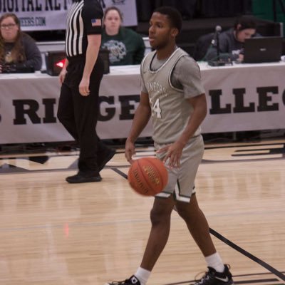 💒🙇🏾‍♂️ | 6’1” PG/CG | 178lbs | Collegiate Hooper 🏀 *LOOKING FOR A NEW HOME* *2 YEARS OF ELIGIBILITY LEFT*