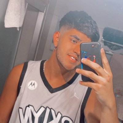 El mas sexy de mi habitación, siempre y cuando mi perro no este allí