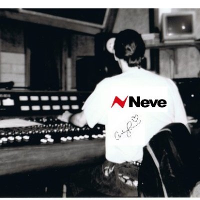 Ingenieur du Son
Free Lance des Albums d'Ariana Grande ...