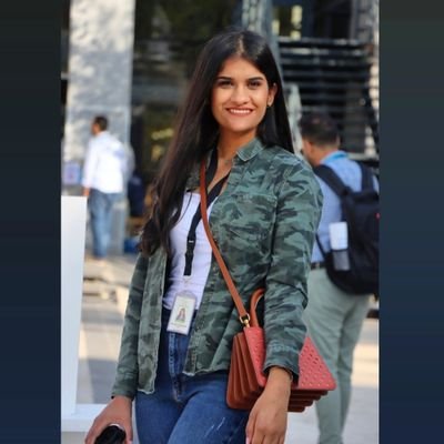 NaqrashNwwar's profile picture. 