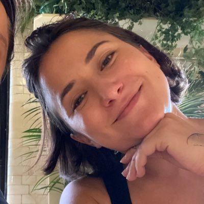 Zelda Williams Profile