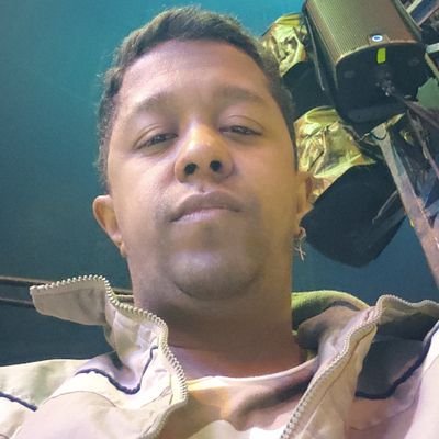 ..A mente que se abre a uma nova ideia jamais voltará ao seu tamanho original.. #fisolofando