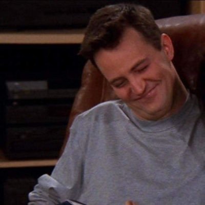 donamariaa_'s profile picture. projeto de jornalista 🦋 TPWK