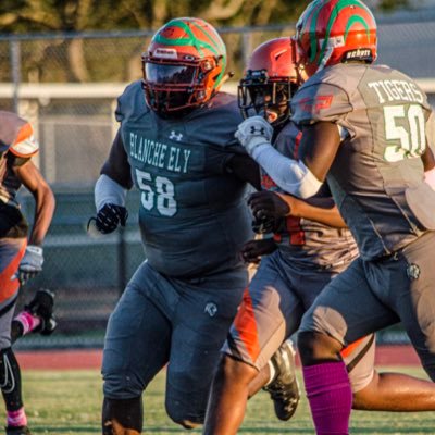 offensive linemen @ blanche ely 💚🧡