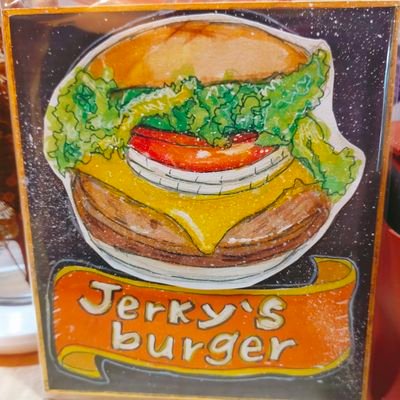 ジャーキーズバーガーは、沖縄とアメリカンをチャンプル〜したハンバーガー屋さんです。
店内は主にラジオが流れていてRBCiラジオ📻