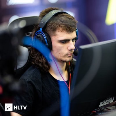 19 | Professional @CounterStrike Player for boss
FPL