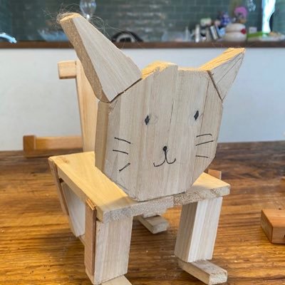 人間以外の動物が好きな勤め人です。最終学歴は合宿免許WAO。個人の感想を雑多に呟きます。BMW ALPINA D5Sに乗ってる風を装ってます。その他詳細は拡張プロフィールをご覧下さい