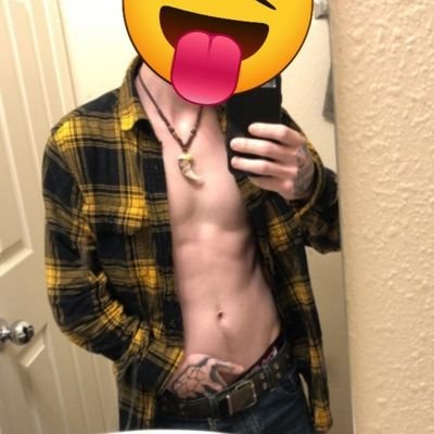 26 Military bi 
San Diego 
Just a typical skinny Utah white boy. Use this mainly for hookups.