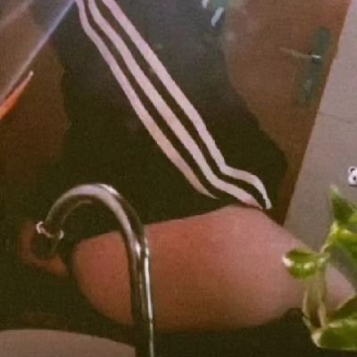 A procura de aventuras 🫦😈👅🔥
.
vendo conteúdos 😏🍑👅