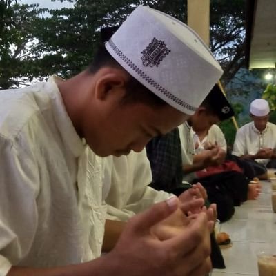 Berbagi kebaikan untuk para santri yatim & dhu'afa, dai pedalaman, guru ngaji.
raih pahala yg terus mengalir dgn berbagi bersama mereka.
#ngakfollowporno