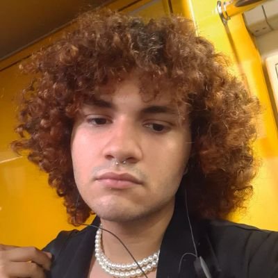 ele/ela • audiovisual - eca usp - pesquisador(a), roteirista e diretor(a) de arte