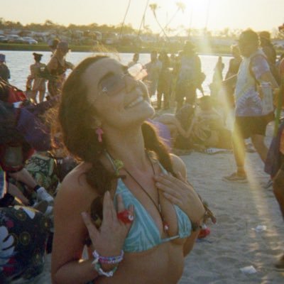 lucyspenncer's profile picture. 