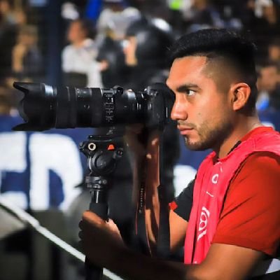 Fotógrafo en el Club Universitario de Deportes.
CM en Johan Cruyff Institute Perú y Scouting Perú.
Instagram: @fotonunez28