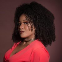 v i t ó r i a (@_vitoriassuncao) 's Twitter Profile