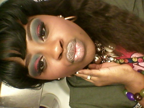 BeautifulHER21's profile picture. Est 1988 And I Live To Be Free :)