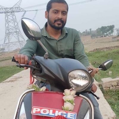एक बार सब्र हो जाए तो मनपसंद चीज भी मन से उतर जाती है..🍁