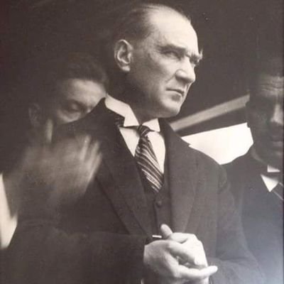 Atatürk İlke Ve Devrimlerinin yılmaz savunucusu.
7 Bölge Memleket Aşığı.💙
Gazi Mustafa Kemal ATATÜRK  ve Anayasanın ilk dört maddesi kırmızı çizgimdir. ✊ 🇹🇷