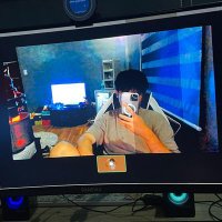 Emman (@emmanamian) 's Twitter Profile