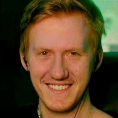 weskakik190335's profile picture.