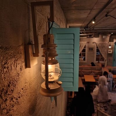 najwa_mal's profile picture. ISTJ
💜: ☕ ، 🎤🎶 ، 💐 ، 📸🎬، 📚🧠