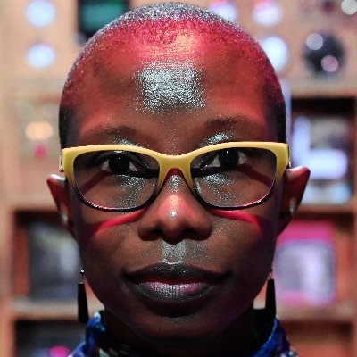 🇧🇿 Librarian (admin) & Storyteller 📚📸🎬💻 
🐦Pre-2020: event notes for conference reports
💻 Post 2020: random
🏳️‍🌈: she/her IG: urbangarifuna