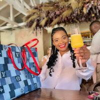 Tshegofatso flora (@tshegofatso1_) 's Twitter Profile