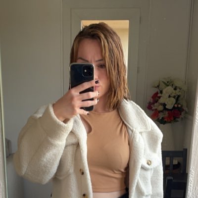 mel_tmi's profile picture. 