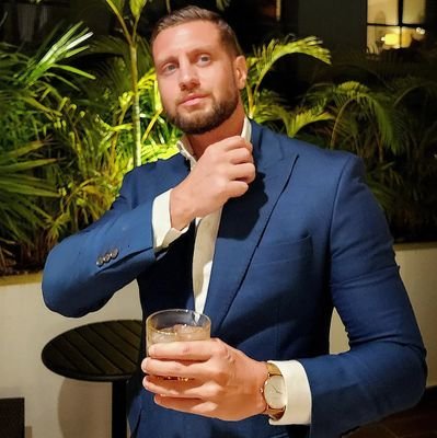 Non-resident Canadian living a freedom life in LATAM
