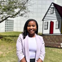 Maya Holmes (@mayayholmes) 's Twitter Profile Photo