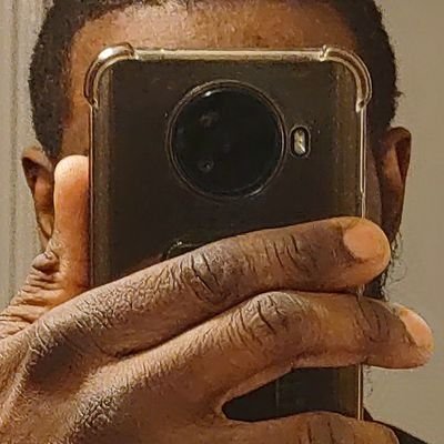 44.
5ft8.
Permanently Single.
All the confidence of a wet paper bag.
Alt account with pretty much just horny tweets