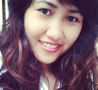 debriis's profile picture. 