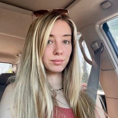 fayehuntoluwani's profile picture. 