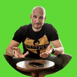 RolBoz1's profile picture. Management & Coaching für Künstler Lerne dich erfolgreich, profitabel und langfristig am Markt zu positionieren.   🧠-🛠️-📈