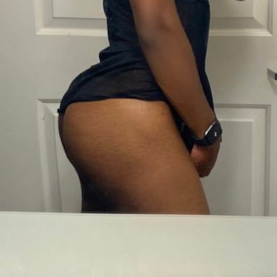 robinsuttan's profile picture. straight niggas love me cause I keep my mouth 🤐 & full of 🍆