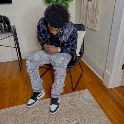 |Some Go after a piece, Some Go after the whole pie , nigga like me I’m Chasin The Recipe💰