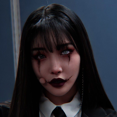 amanzilovesblue's profile picture. 